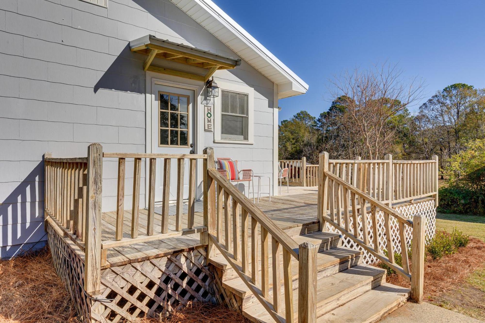 Quiet Grove Hill Cottage With Wraparound Deck! מראה חיצוני תמונה