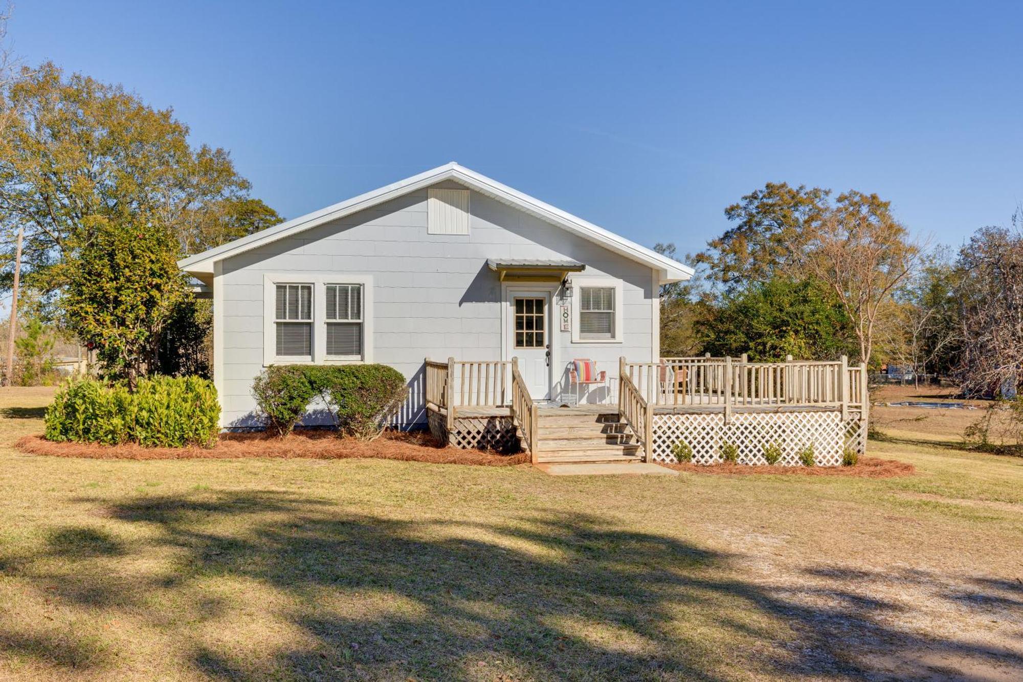 Quiet Grove Hill Cottage With Wraparound Deck! מראה חיצוני תמונה